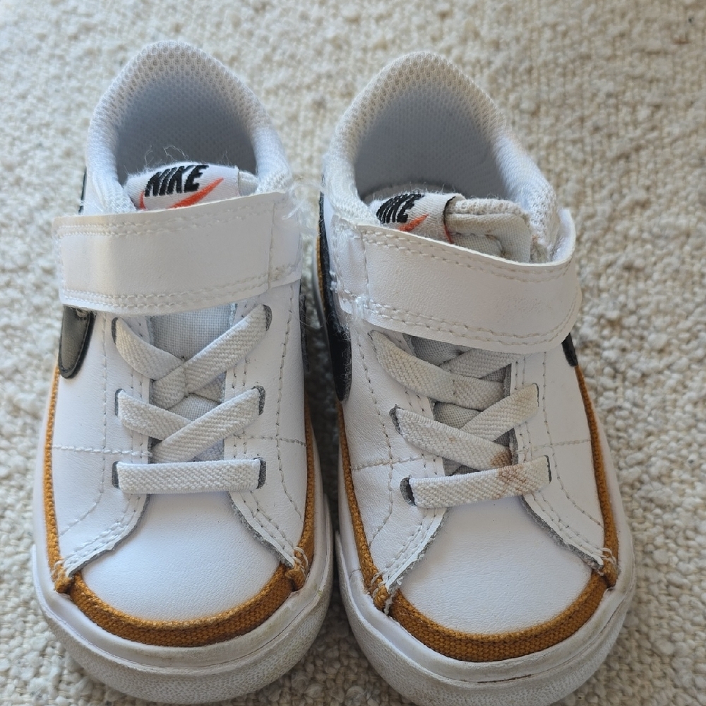 Nike Kids White and Tan Sneakers